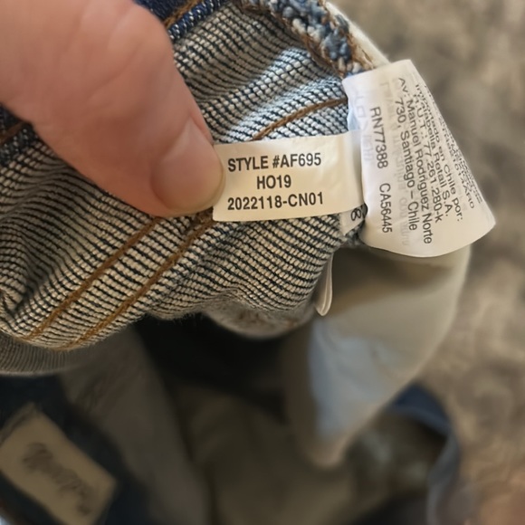 Madewell Cali boot cut jeans - Picture 2 of 6